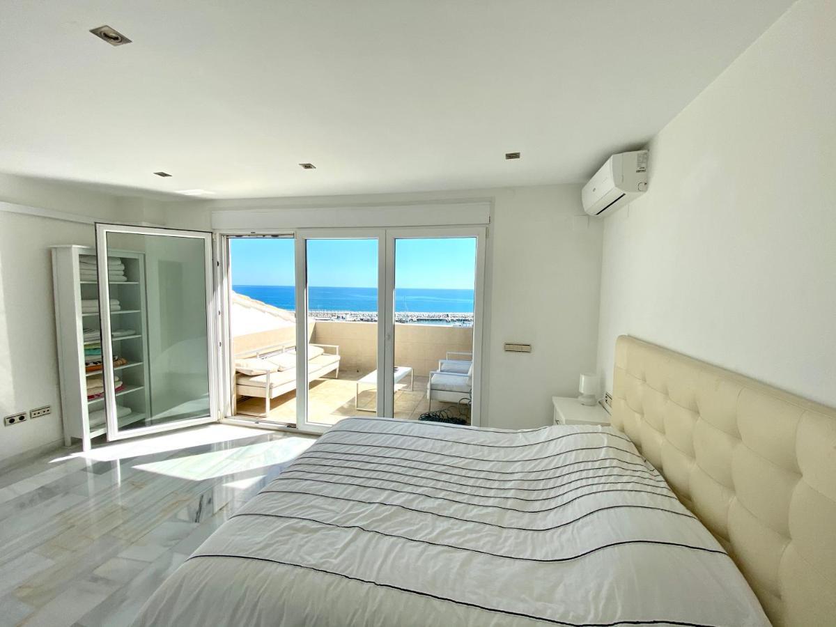 Luxury Puerto Banus Penthouse With Parking & Wi-fi Lägenhet Marbella
